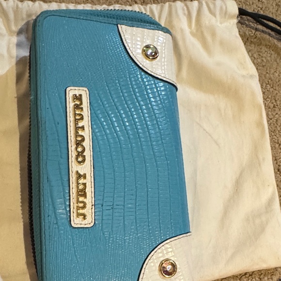 Juicy Couture Turquoise and White Wallet - Picture 5 of 5